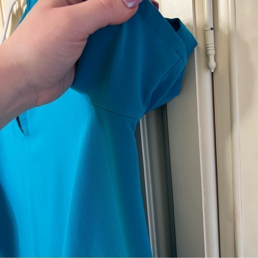 FIGS Women’s Casma Three Pocket Scrub Scrub Top in Limited Edition Teal Size XL - Picture 6 of 12